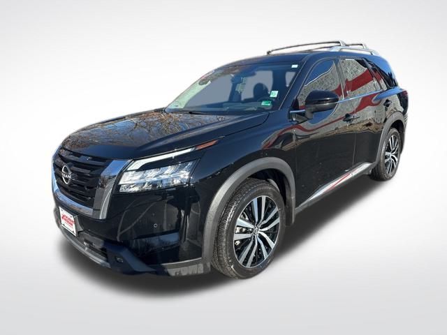 2024 Nissan Pathfinder Platinum photo 2