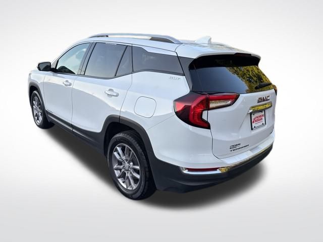 2024 Gmc Terrain SLT photo 3