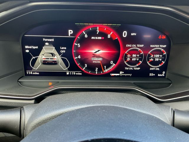 2025 Nissan Z NISMO - Photo 22