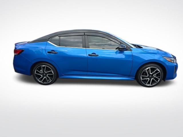 2025 Nissan Sentra SR - Photo 6