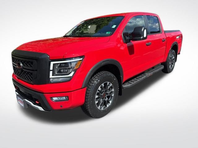 2023 Nissan Titan PRO-4X photo 2