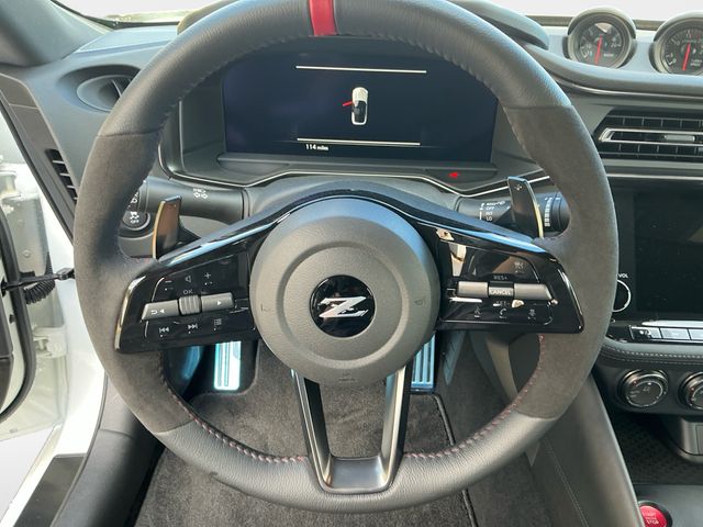 2025 Nissan Z NISMO - Photo 15