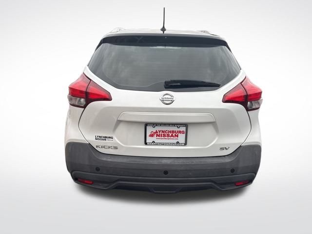 2019 Nissan Kicks SV photo 3
