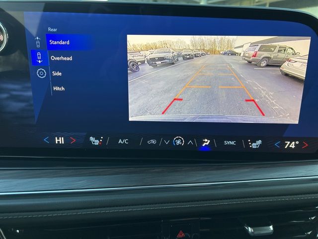 2025 Chevrolet Suburban LT - Photo 19