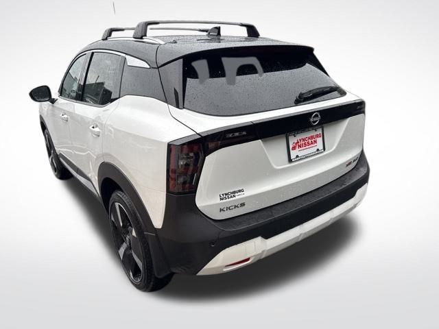2026 Nissan Kicks SR photo 3
