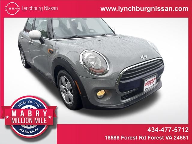 2018 MINI Cooper 4 Door's photo