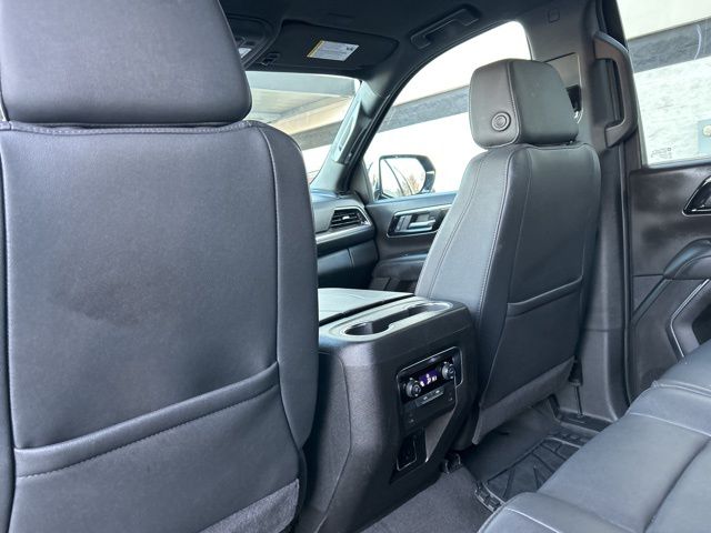 2025 Chevrolet Suburban LT - Photo 23
