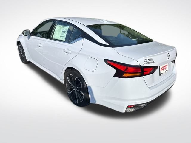 2025 Nissan Altima 2.5 SR photo 3