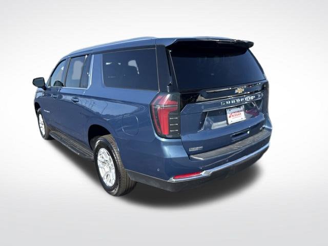2025 Chevrolet Suburban LT - Photo 6