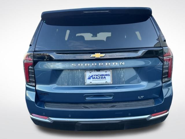 2025 Chevrolet Suburban LT - Photo 5