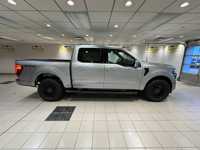 2025 Ford F-150 Lariat photo 2