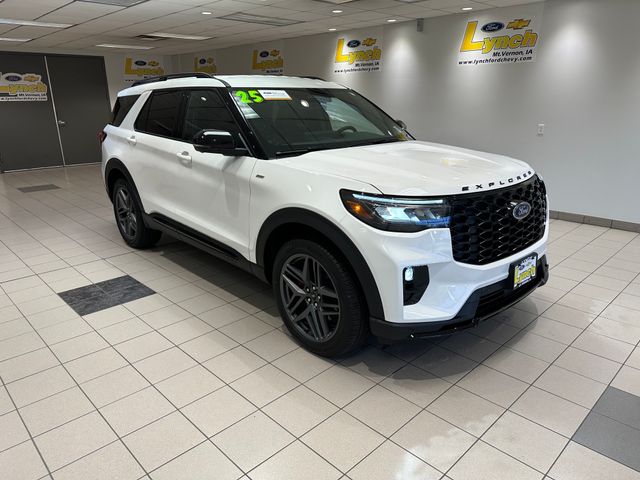 2025 Ford Explorer ST-LINE 4WD (PL535)'s photo