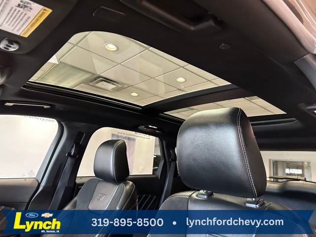 2020 Ford Edge ST photo 4