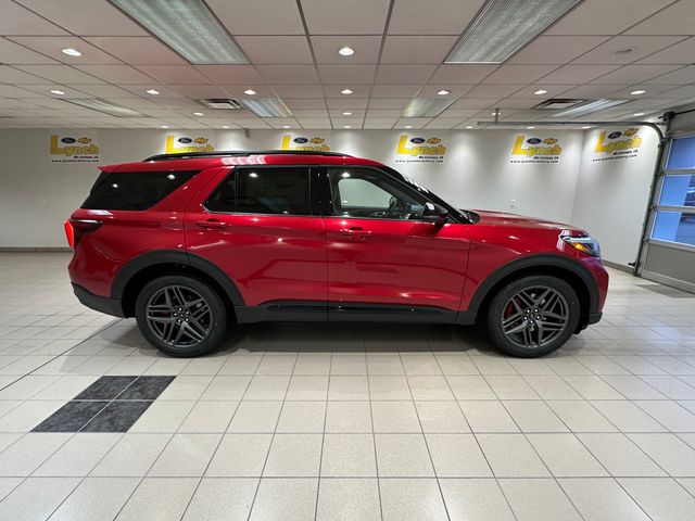 2026 Ford Explorer ST photo 2