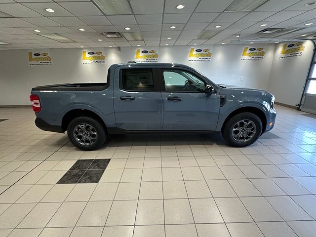 2025 Ford Maverick XLT photo 3
