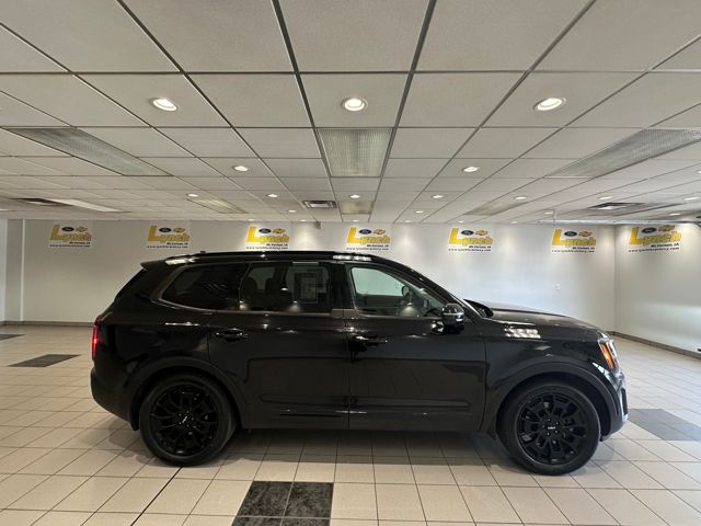 2022 Kia Telluride SX photo 2