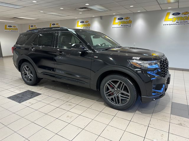 2026 Ford Explorer ST-LINE's photo