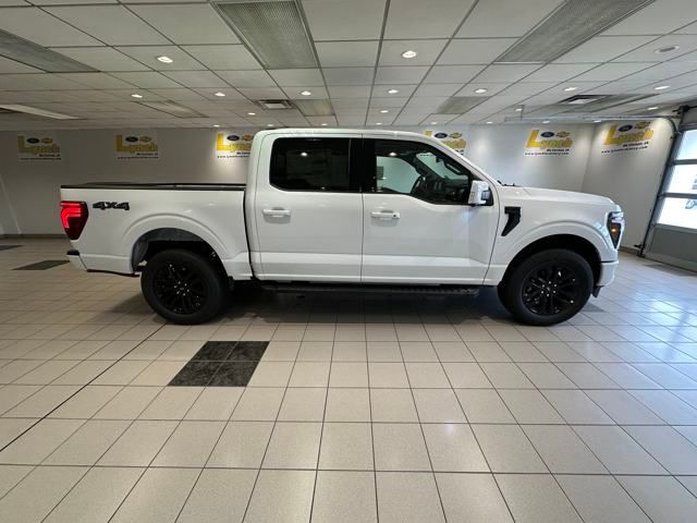 2025 Ford F-150 Lariat photo 3