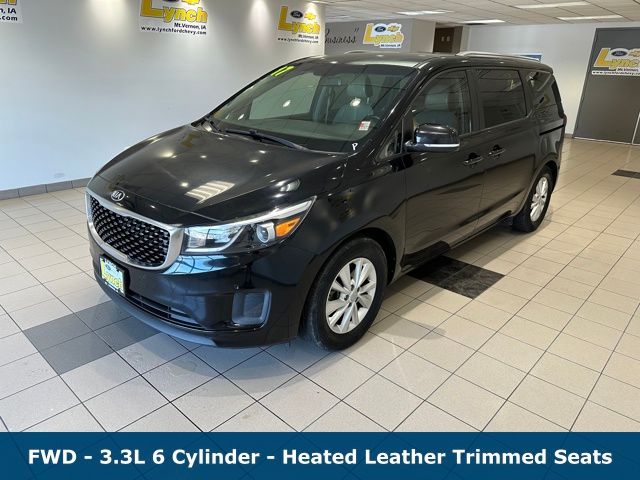 2017 Kia Sedona LX photo 2