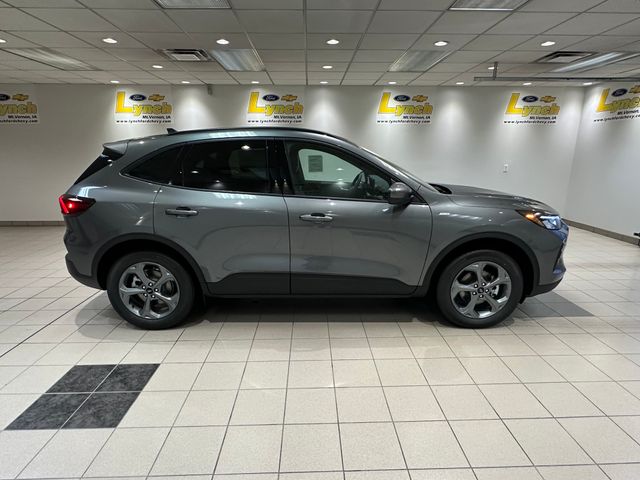 2026 Ford Escape Hybrid ST-Line Select photo 3