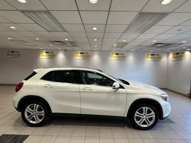 2015 Mercedes Benz GLA 250 photo 3