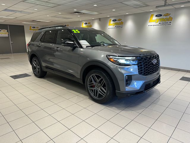 2025 Ford Explorer ST-LINE 4WD (PL535)'s photo