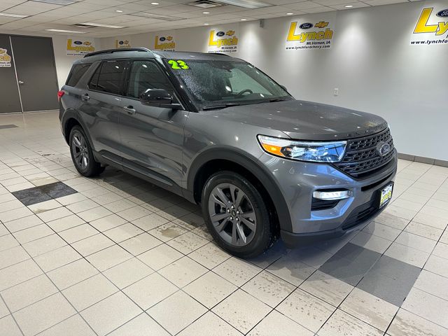 2023 Ford Explorer XLT's photo