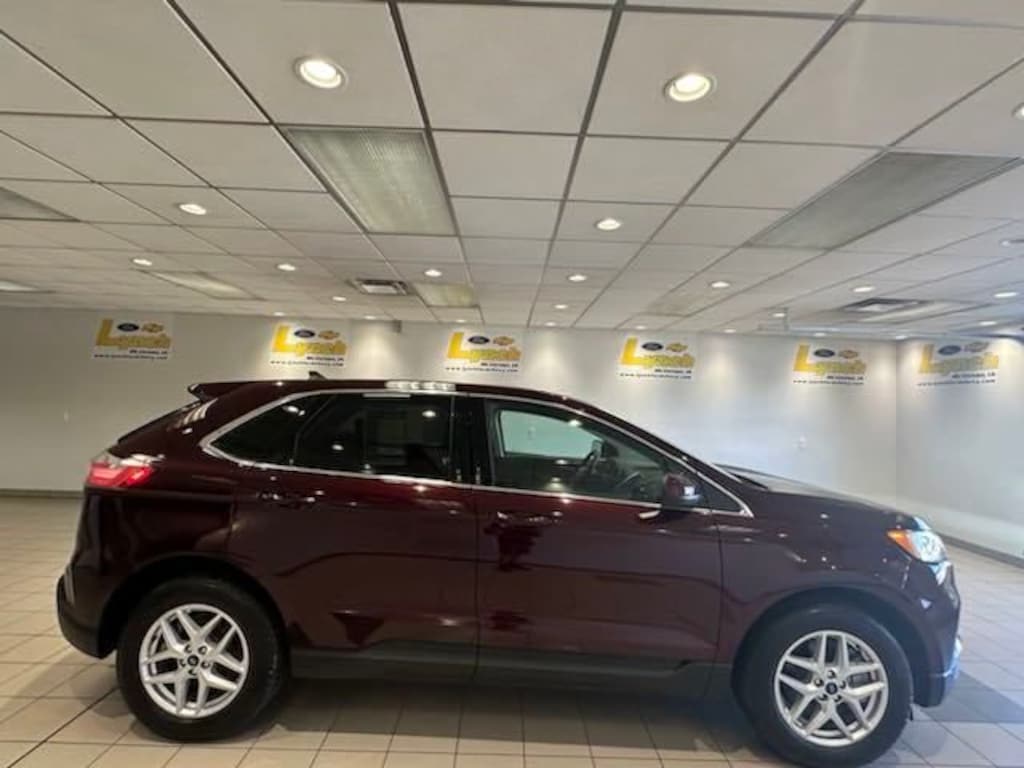 Used 2022 Ford Edge SEL SUV
