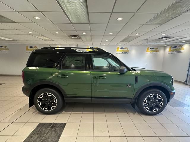 2025 Ford Bronco Sport Outer Banks photo 3