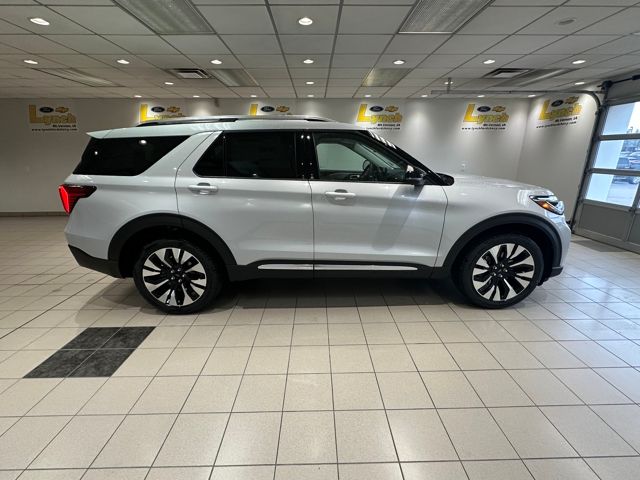 2025 Ford Explorer Platinum photo 3
