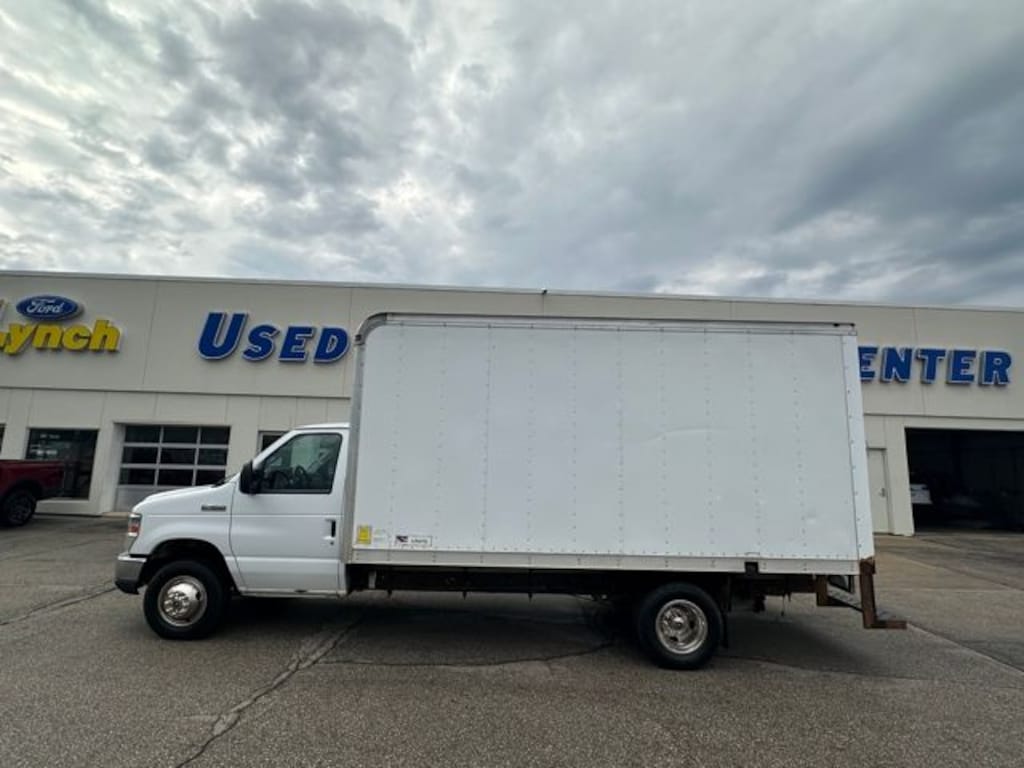 Used 2013 Ford E-450SD Base Truck