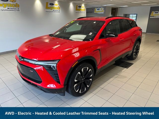 Used 2024 Chevrolet Blazer EV RS with VIN 3GNKDCRJ8RS262114 for sale in Mount Vernon, IA