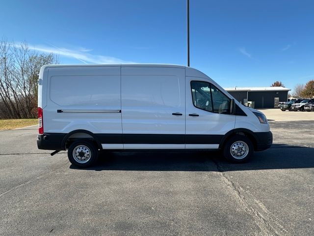 2026 Ford Transit photo 3