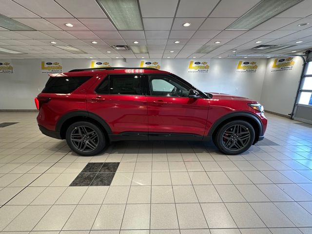 2025 Ford Explorer ST photo 3