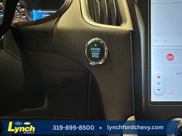 2024 Ford Edge SEL - Photo 16