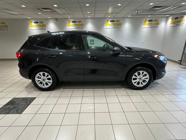 2025 Ford Escape Active photo 3