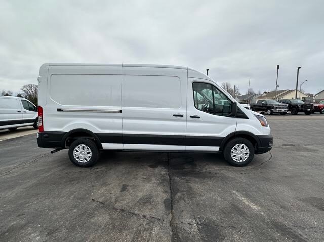 2025 Ford Transit photo 3