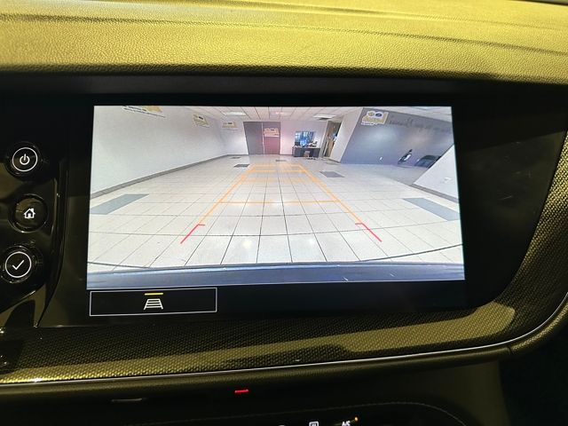 2021 Buick Envision Essence photo 4