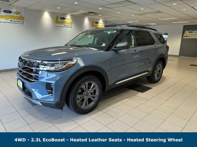 2025 Ford Explorer photo 2
