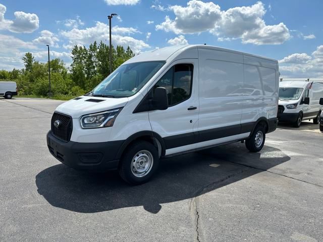 2025 Ford Transit Cargo Van photo 2