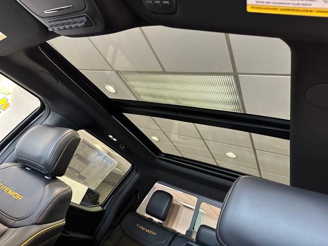 2025 Ford F-150 Tremor photo 4