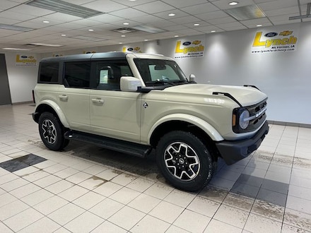 2025 Ford Bronco Outer Banks SUV