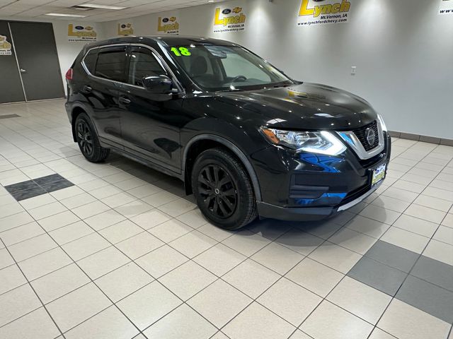 2018 Nissan Rogue S's photo