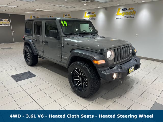 2019 Jeep Wrangler Sport S's photo