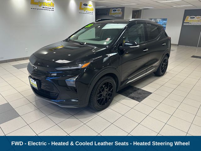 Used 2023 Chevrolet Bolt EUV Premier with VIN 1G1FZ6S04P4117267 for sale in Mount Vernon, IA