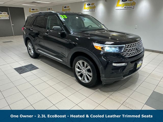 2023 Ford Explorer Limited's photo