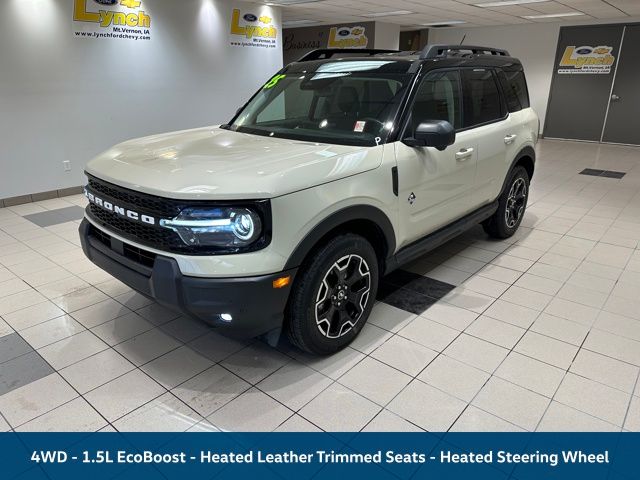 2025 Ford Bronco Sport Outer Banks photo 2