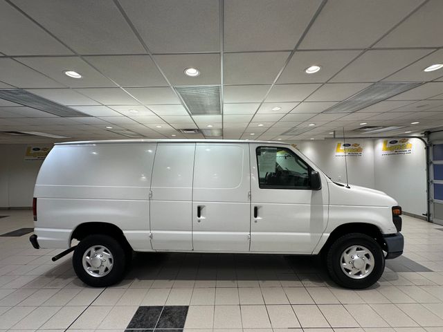 2012 Ford E-250 photo 2
