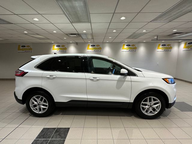 2023 Ford Edge SEL photo 3