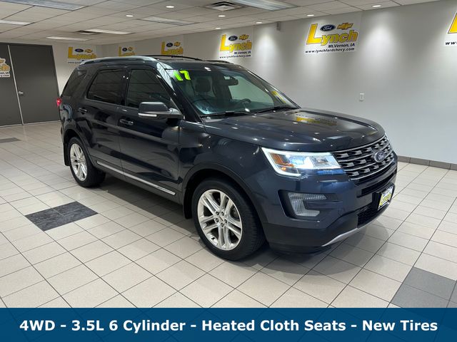 2017 Ford Explorer XLT 4WD's photo